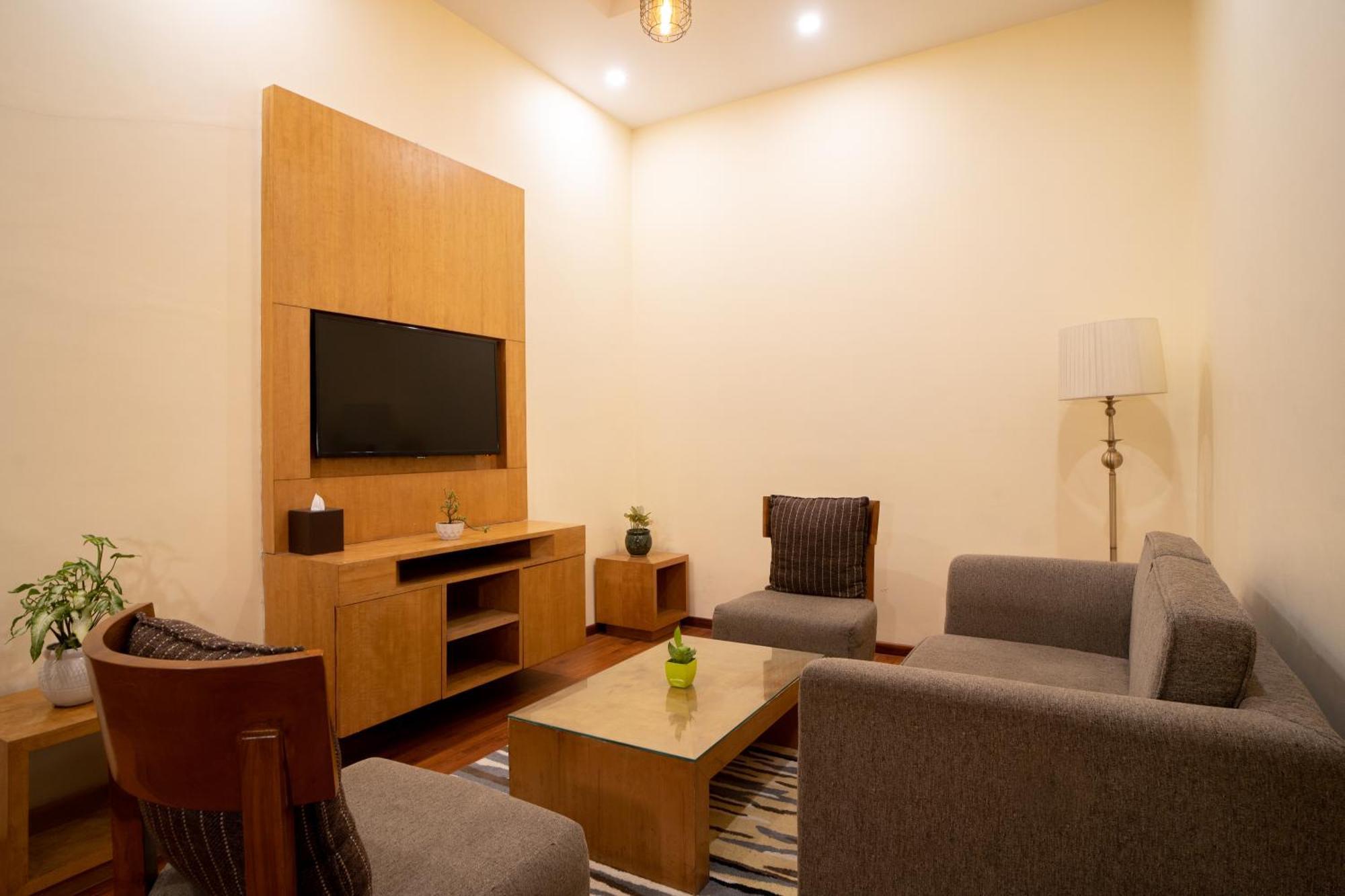 Opulent By Udman Chhattarpur New Delhi Exterior photo