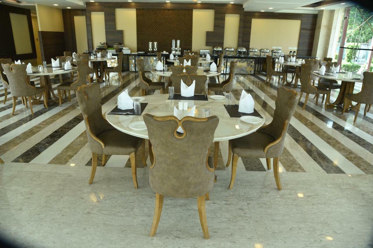 Opulent By Udman Chhattarpur New Delhi Exterior photo